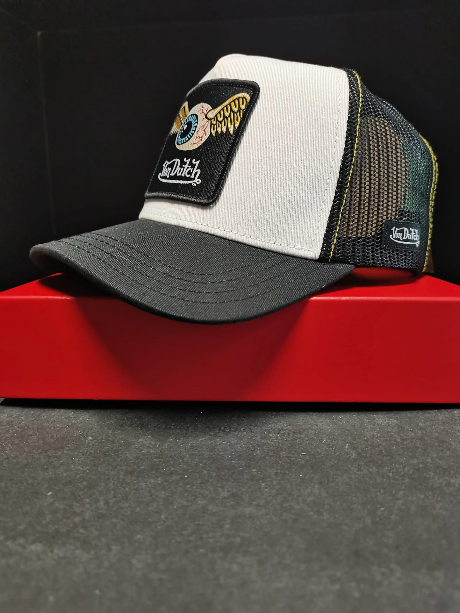 Von Ducht Cap – photo 3